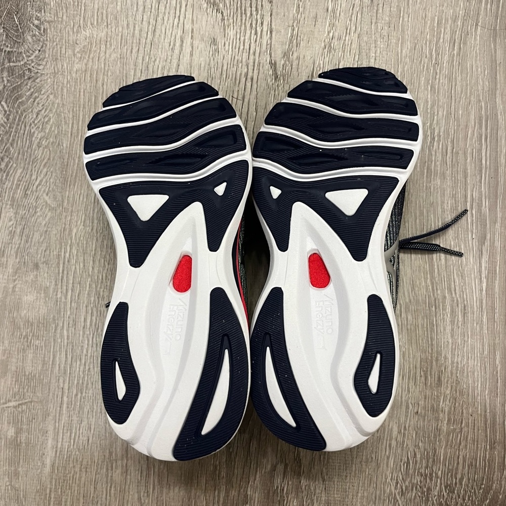 Mizuno Wavesky Running Shoe - Picture 3 of 4